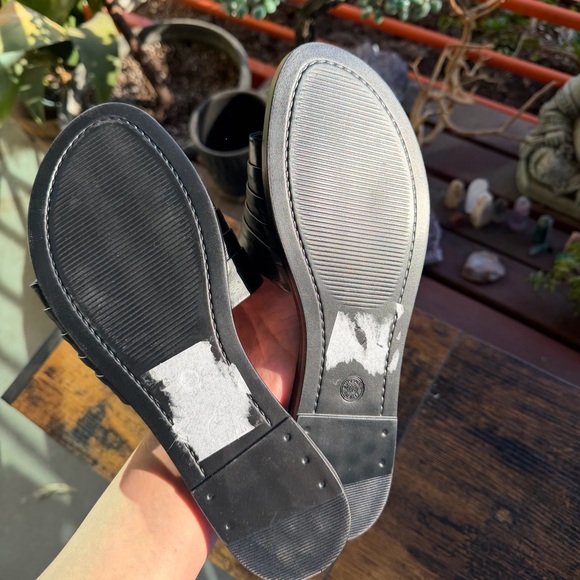 Bella Vita Black Leather Slide Sandals - Picture 4 of 4